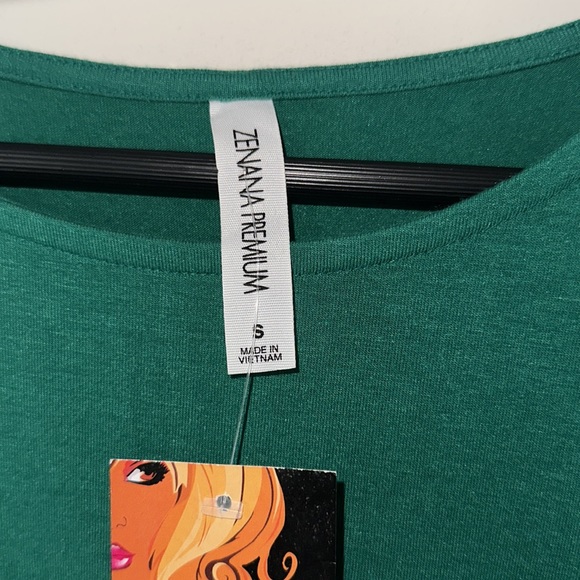 NWT Zenana Premium size Small 3/4 sleeve flowy bottom top with pockets - Picture 5 of 14